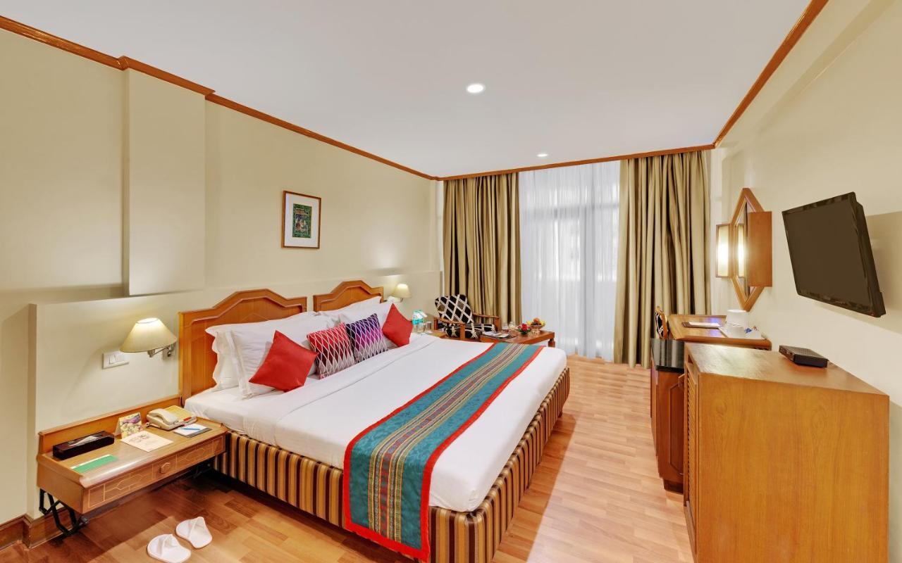 Executive Suite,1221807970:JPEG
